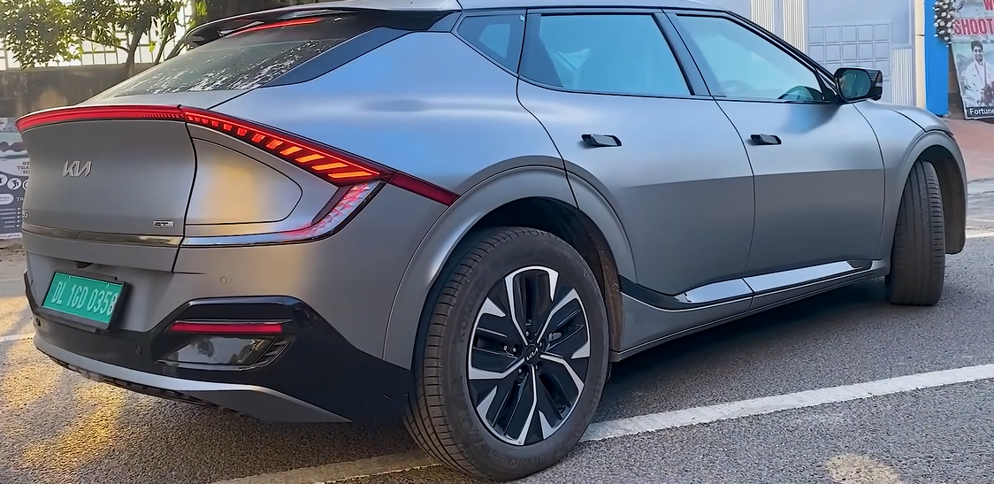 electric car in India March 2025