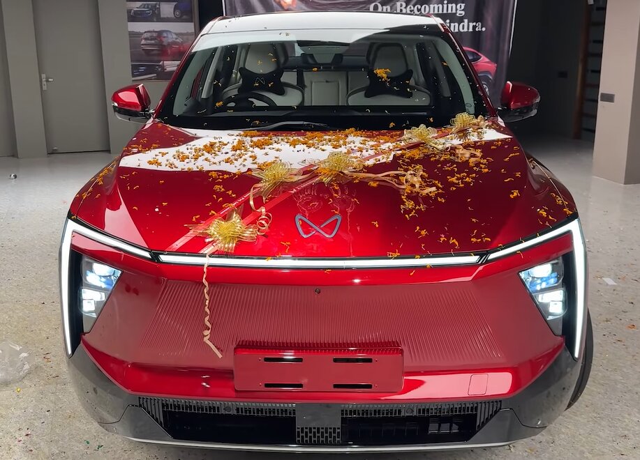 Babu Bhaiya new car