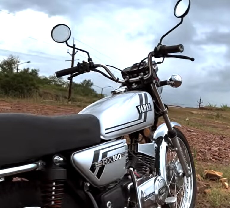 Yamaha RX 100 bike 