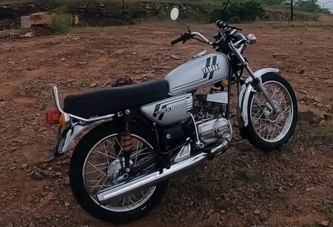 Yamaha RX 100 bike 