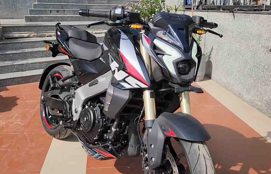 Bajaj Pulsar NS400Z 