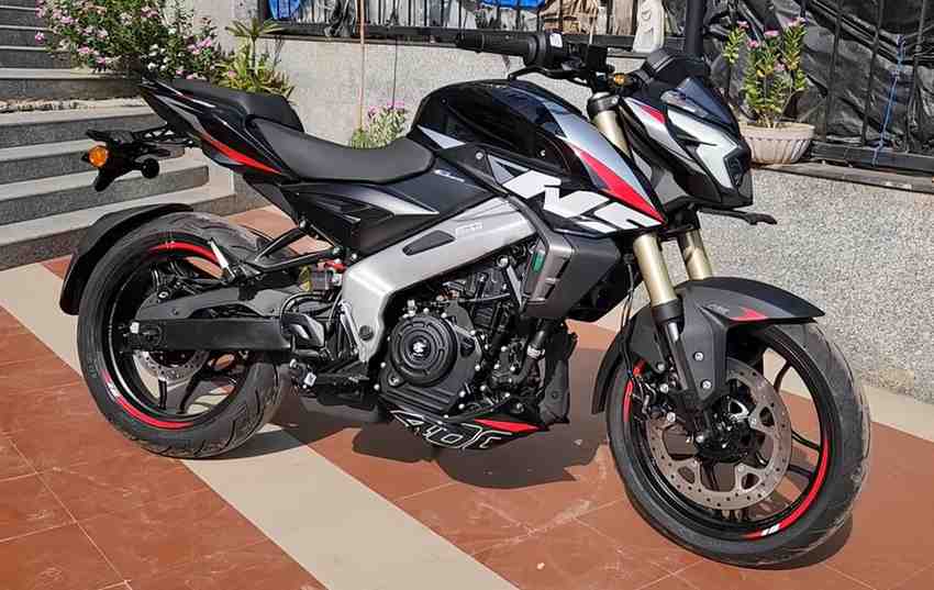 Bajaj Pulsar NS400Z 