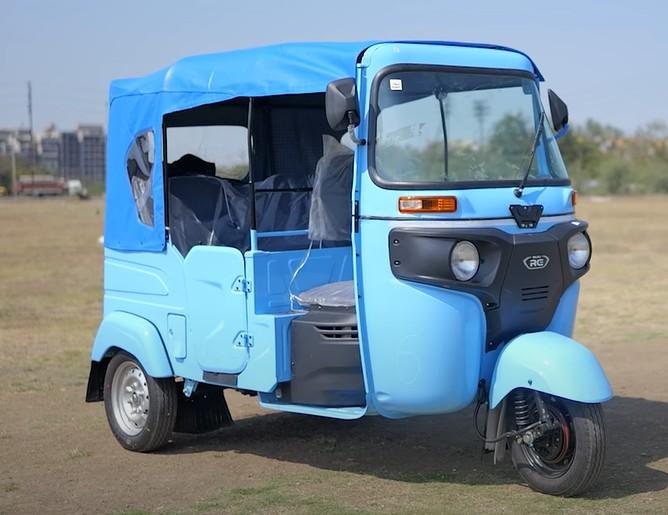 Bajaj RE E-Tec