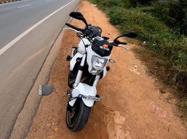 Benelli TNT 300