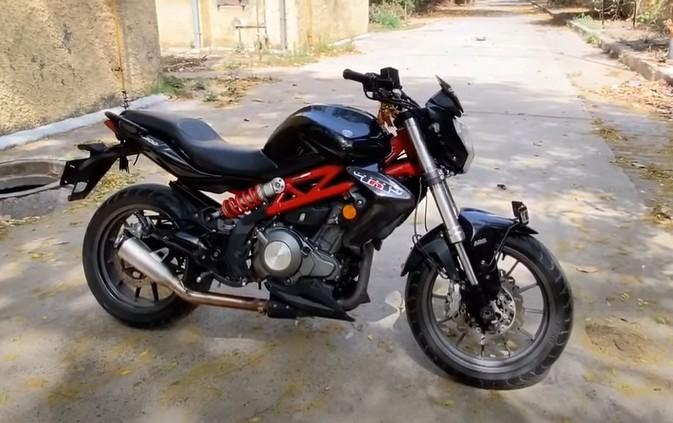 Benelli TNT 300