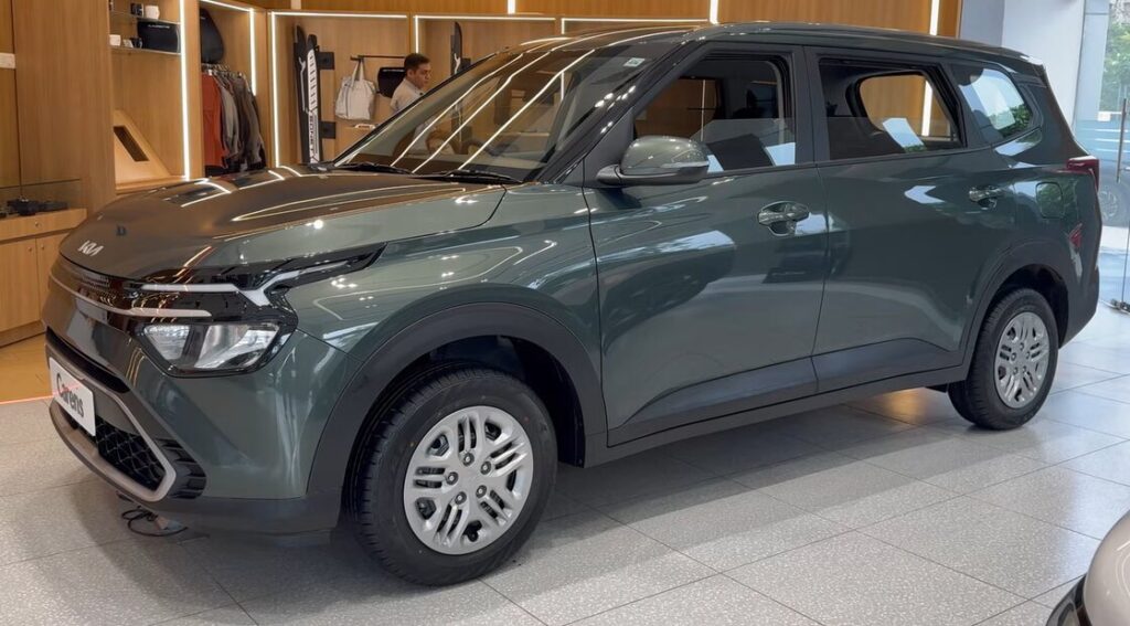 Kia Clavis