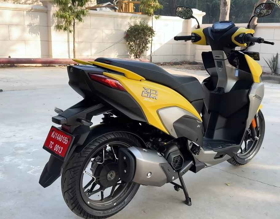TVS Xoom 125R