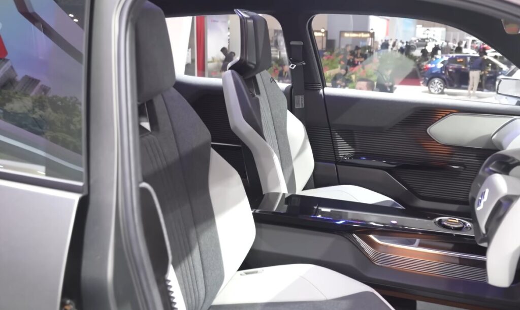  Maruti Suzuki eVX