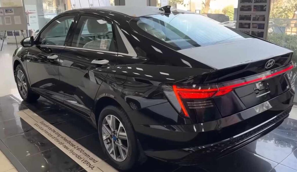 Hyundai Verna 2025