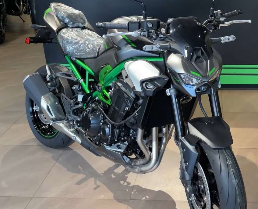 Kawasaki Z900 price