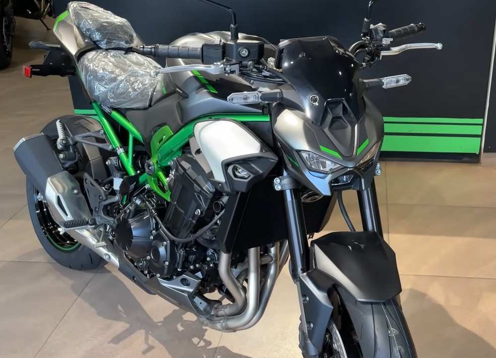 Kawasaki Z900 price