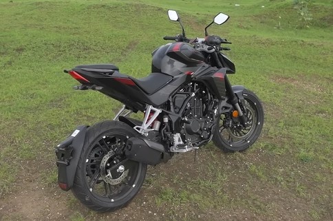Hero Xtreme 250R
