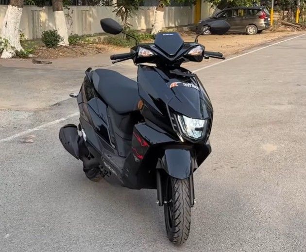 Suzuki Avenis 125 