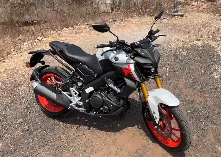 Yamaha MT 15 V2  