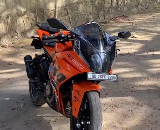 KTM RC 390 supersport bike