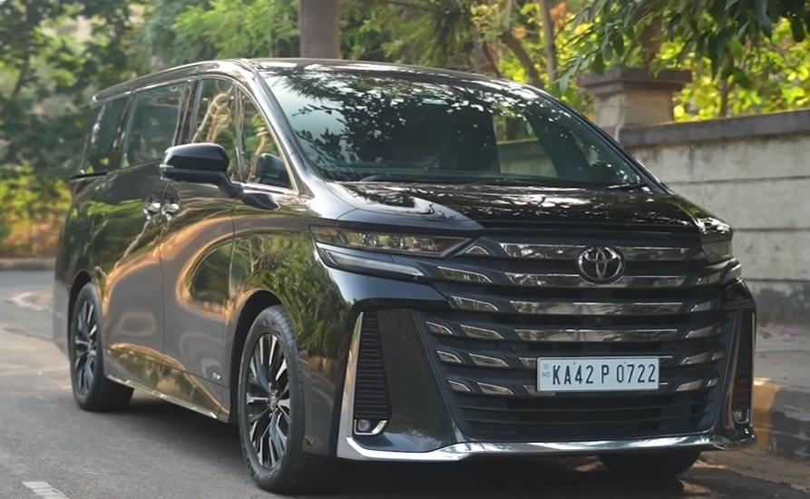  Toyota Vellfire 2025