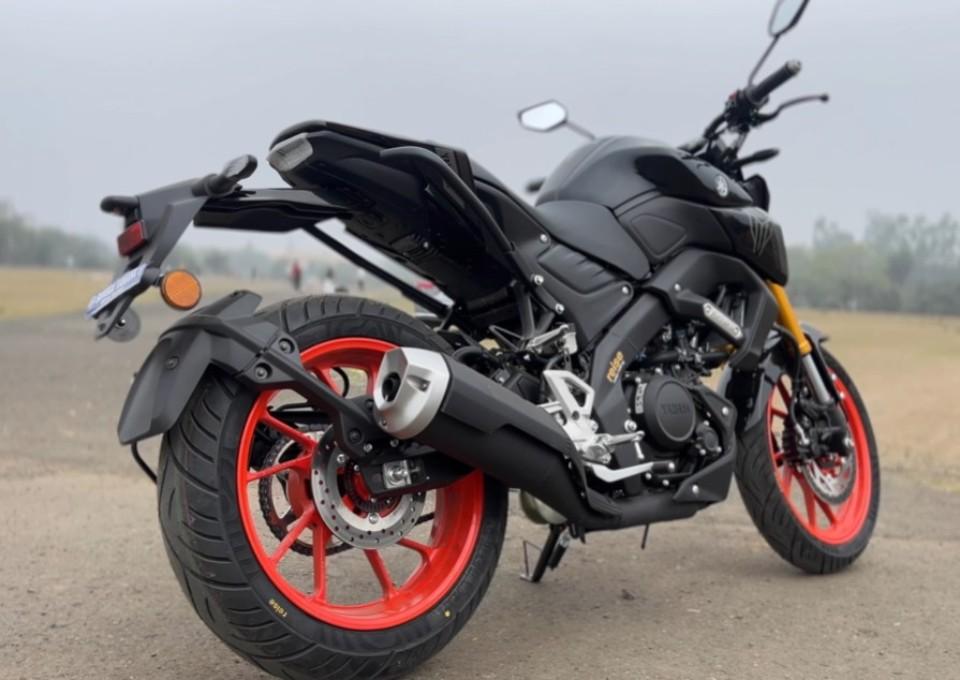 Yamaha R15 V4 2025