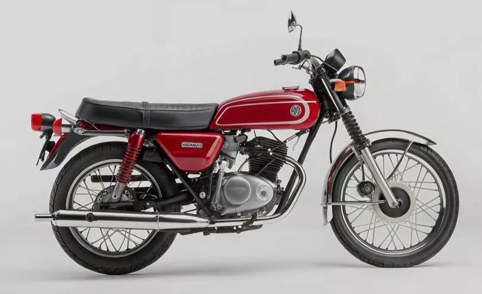Yamaha RX 100 2025 